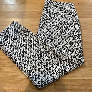 Audrey Celine size 4 black/white pattern zip front cropped pants